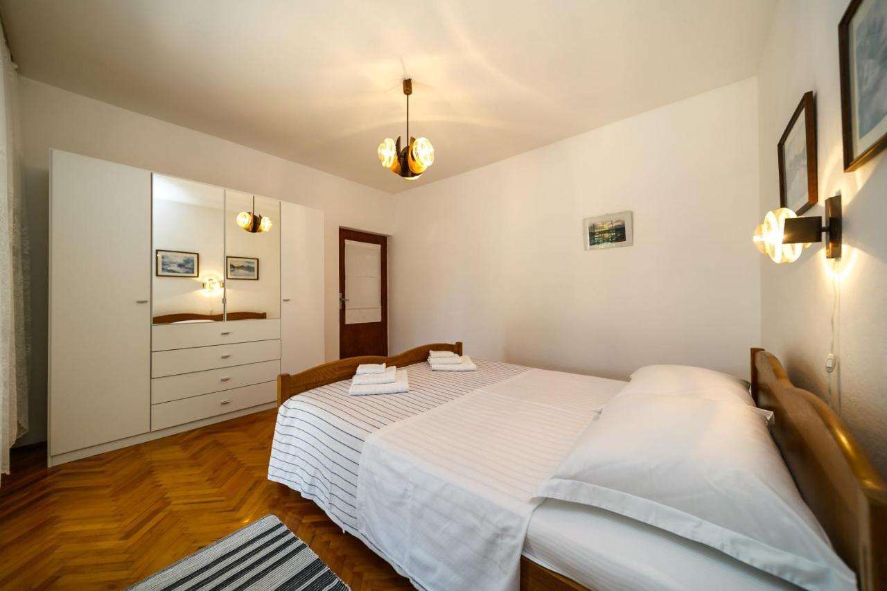 Apartment Zuza Krk Krk Town Buitenkant foto