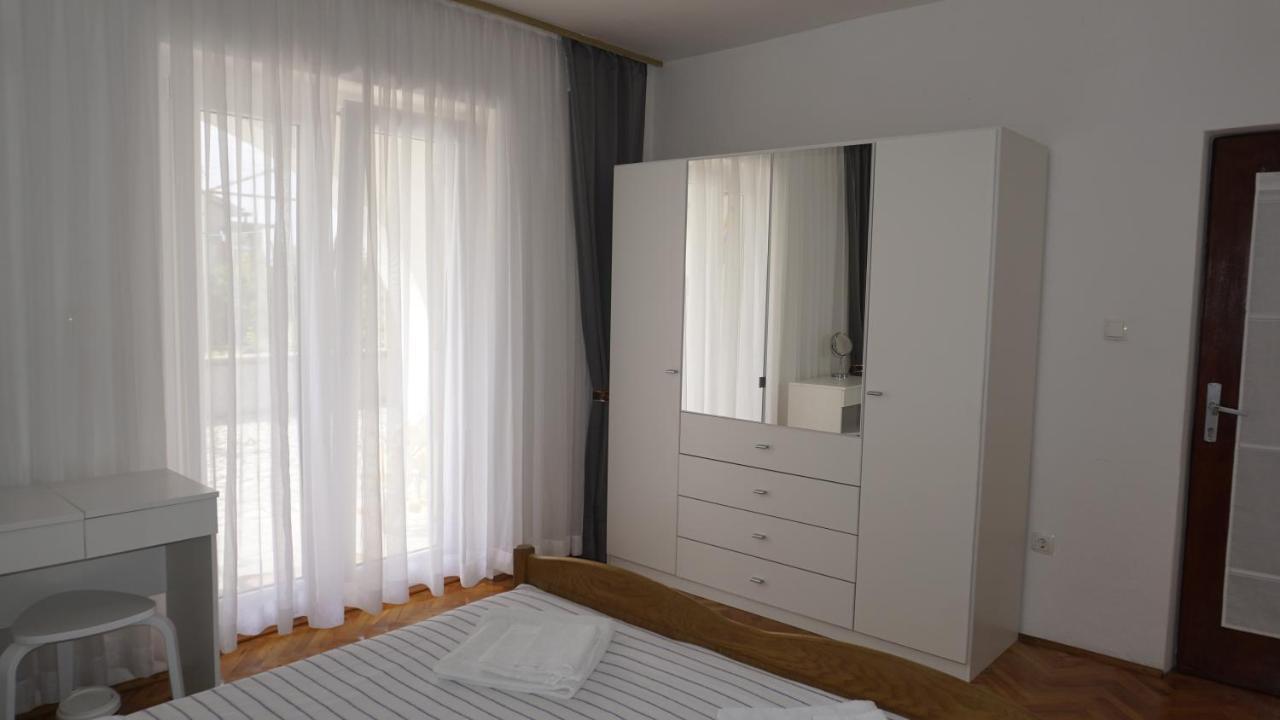 Apartment Zuza Krk Krk Town Buitenkant foto