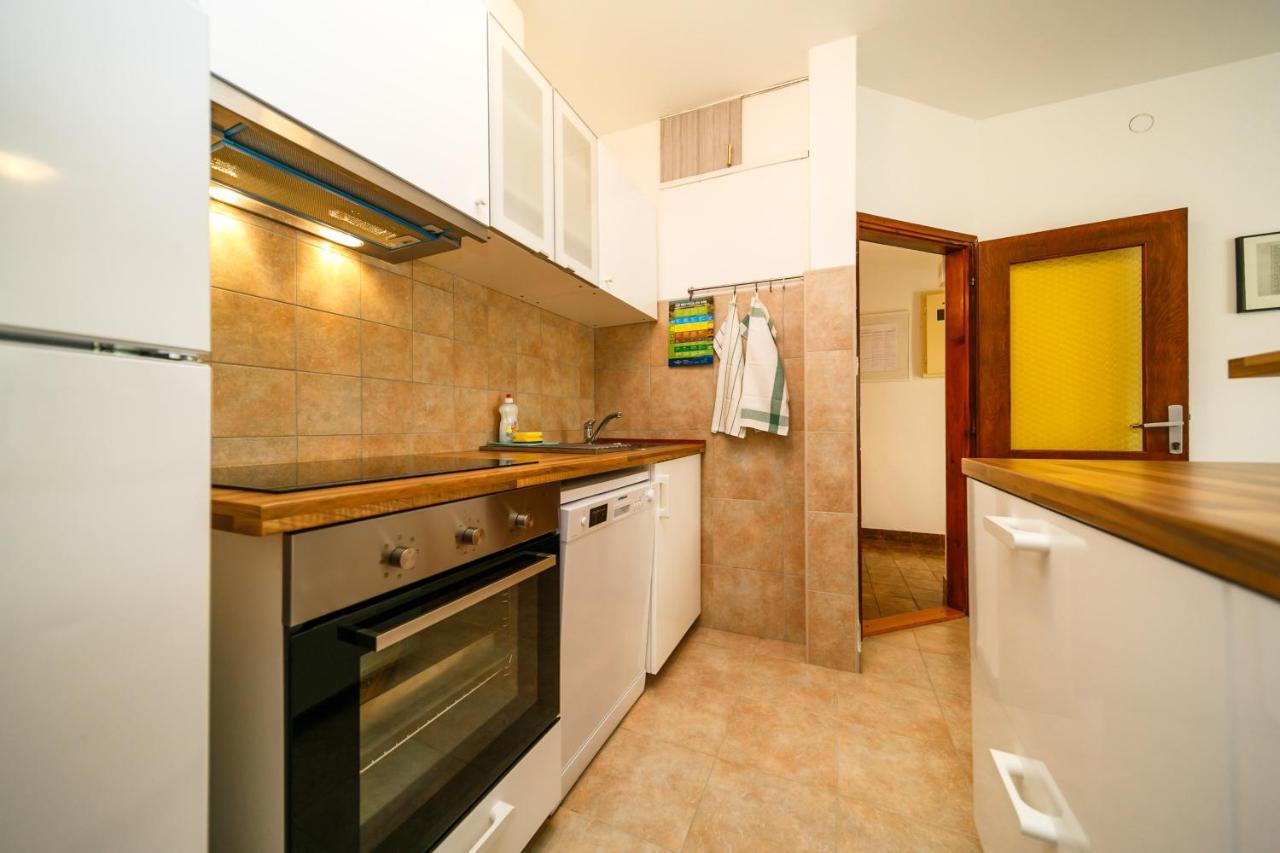 Apartment Zuza Krk Krk Town Buitenkant foto